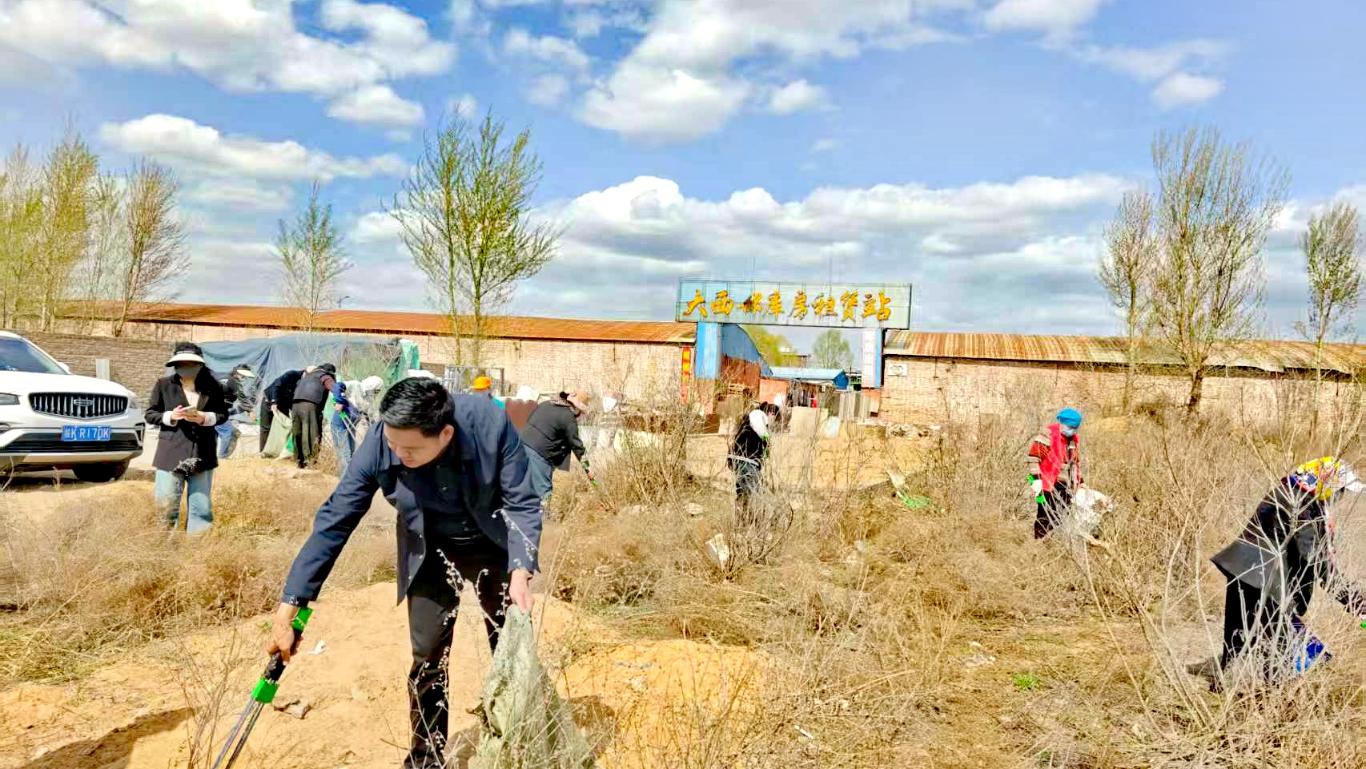 陕西横山区怀仁路街道：环境整治 “双向奔赴” 共建美好家园